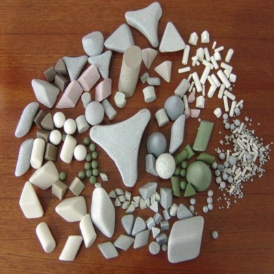 深圳厂家批发白绿高铝瓷抛光石 高频瓷研磨石 棕刚玉斜三角磨料图4
