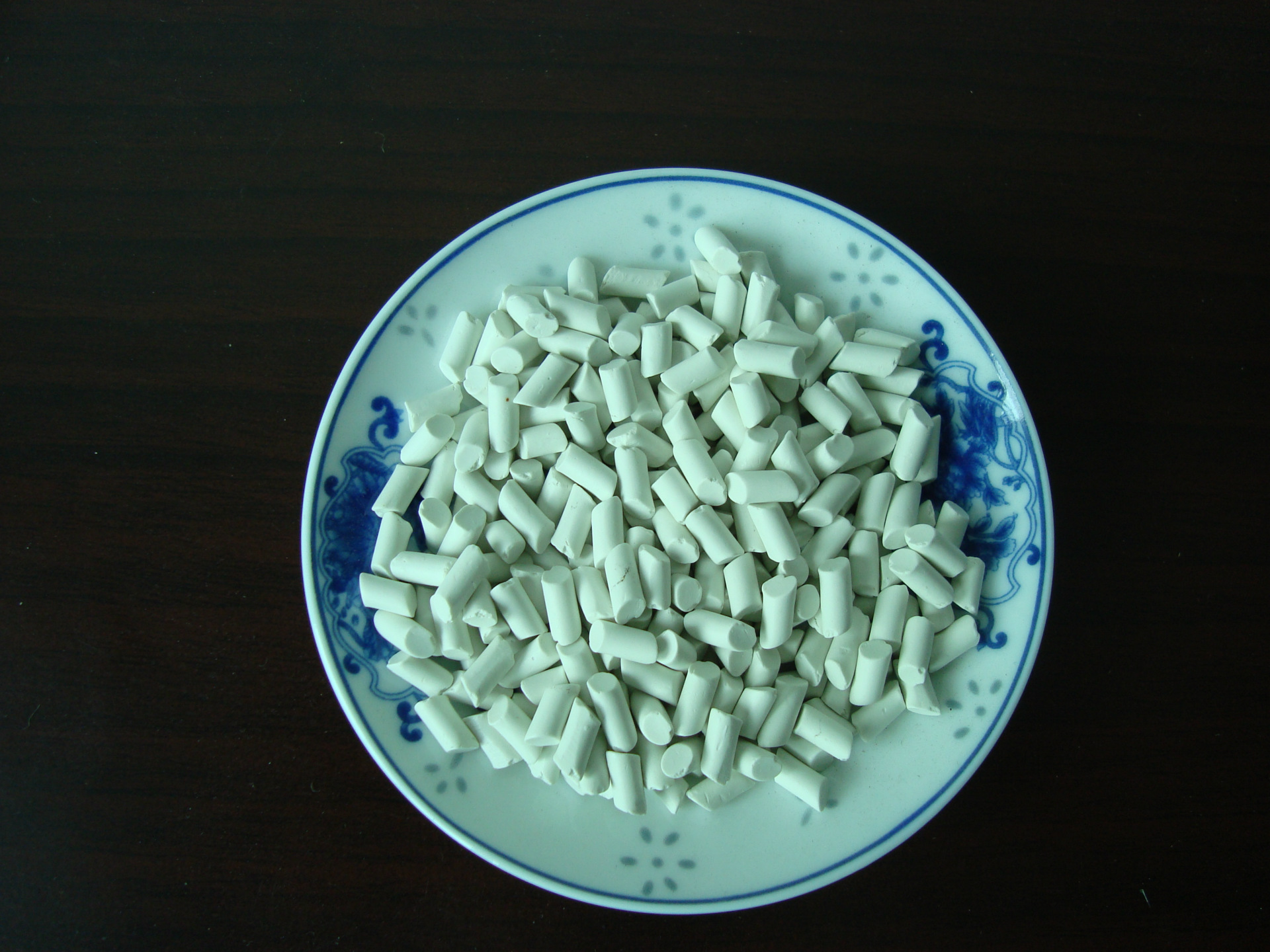 高频瓷3X8圆柱