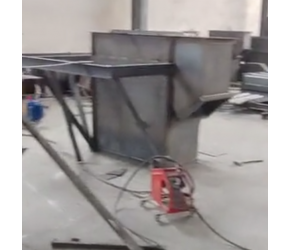 白刚玉轻松每小时15吨提升量的板链斗式提升机