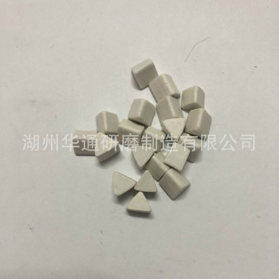 厂家提供白色高铝瓷磨料三角磨块五金抛光研磨石精拋打亮图5