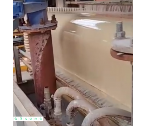 玻璃砂生产线中平板磁选机的工作现场
