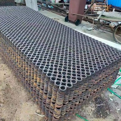 厂家批发锰钢金属焊接筛网矿山石料煤炭筛分网高锰钢焊接网图2
